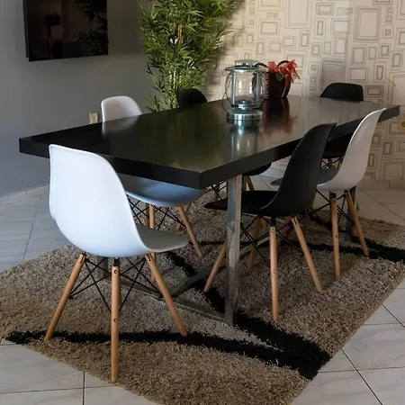 άνετο διαμέρισμα κοντά στην παραλία Apartment
