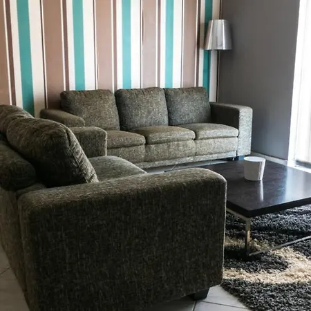 άνετο διαμέρισμα κοντά στην παραλία Apartment Faraí